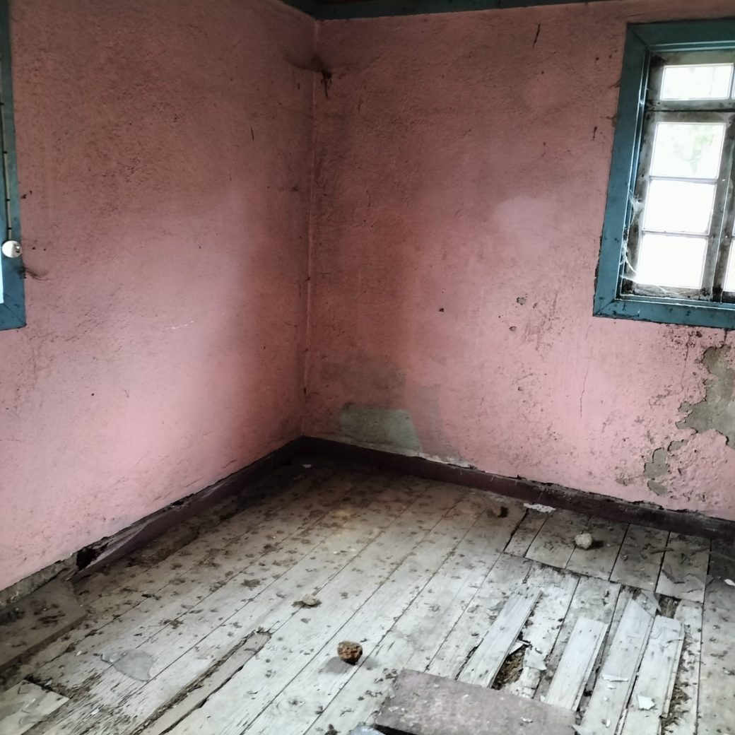 90ea247c-bb28-429e-af56-5075e8b86f29